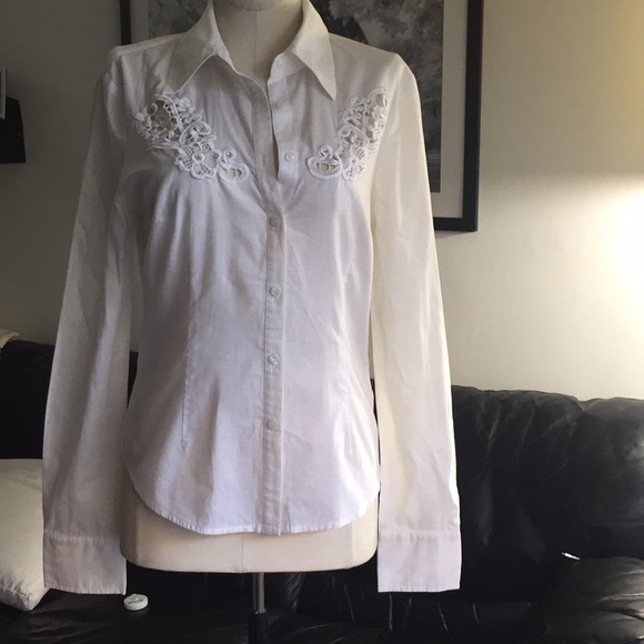 Guess Button Down Shirt. Long sleeves Size SP - Picture 4 of 8